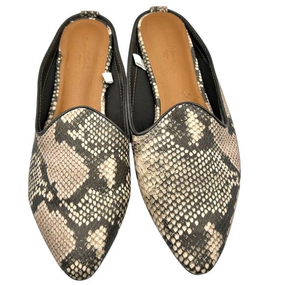 Universal Thread Women's Beige Leather Snake‎ Print Mules Size 7.5 - Picture 3 of 10